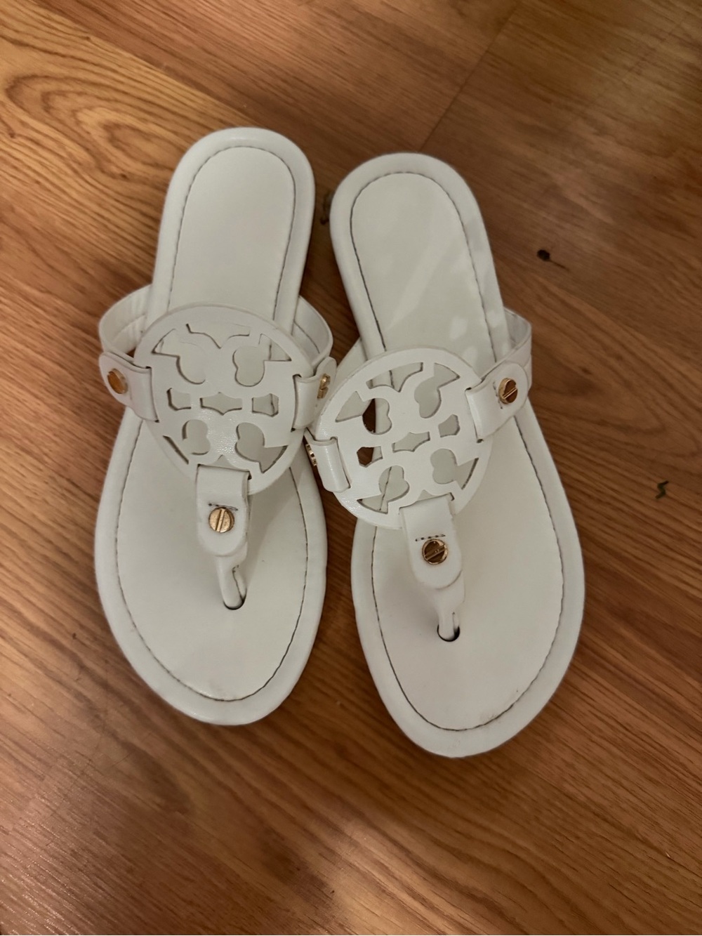 Tory Burch White Logo Cutout Toe-Post Sandals with Gold Accents - Picture 2 of 4